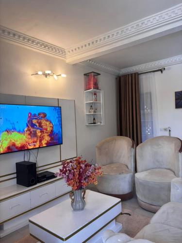 TV a/nebo společenská místnost v ubytování Lyzi homes