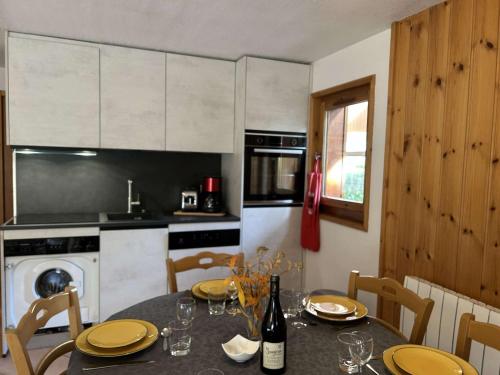 Appartement 4 pièces pour 6 personnes à Méribel avec parking privé