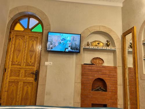 Μια τηλεόραση ή/και κέντρο ψυχαγωγίας στο Riad Hania