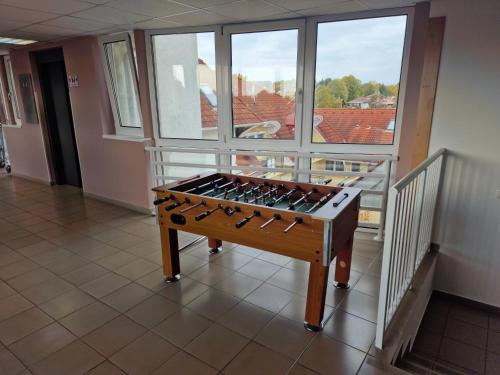 Herní místnost v ubytování Fiore Wellness Apartman