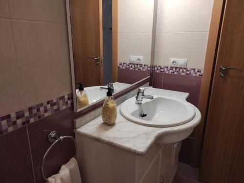 Koupelna v ubytování Caudiel entre Sierras