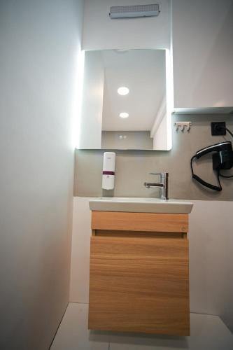 Evaggelistrias 22 Suite by Zeus Suites