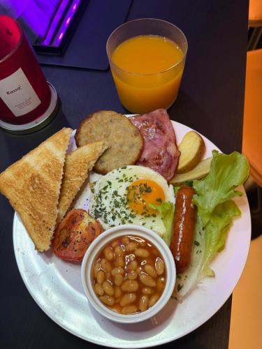 Jídlo v hotelu nebo okolí