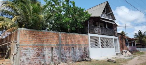 Bygningen som feriehuset ligger i