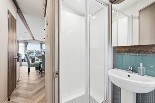 Ένα μπάνιο στο Cormorant View Hayling Island