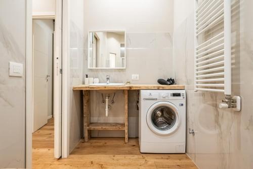 HT Maison Angera