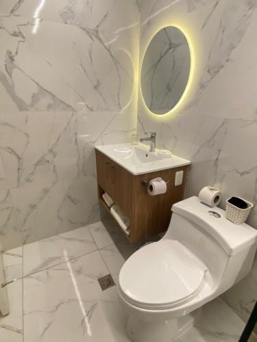 Vonios kambarys apgyvendinimo įstaigoje Suites Metropoli