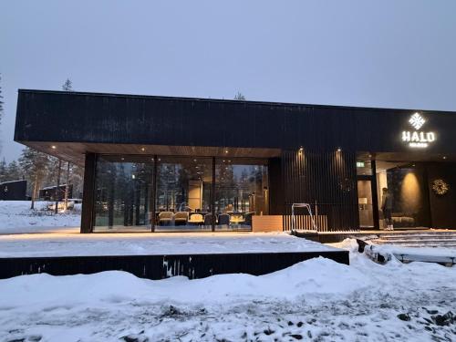 Halo Igloos - Private Sauna & Jacuzzi v zimě