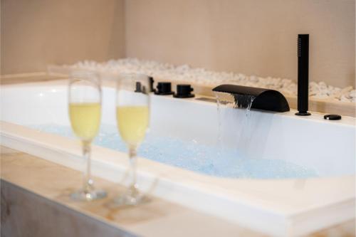 Φωτογραφία από το άλμπουμ του Sublime loft, Spa & Sauna, Centre Pl des vosges σε Épinal