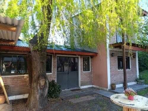 Το κτήριο όπου στεγάζεται  η παραθεριστική κατοικία