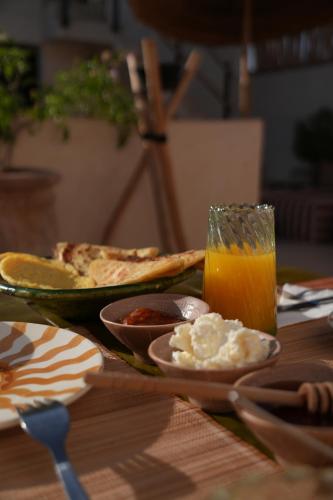 Jídlo v penzionu nebo okolí