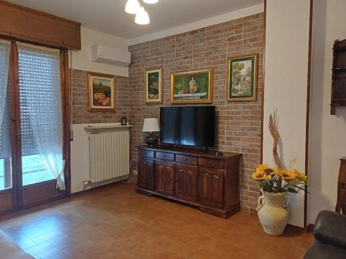 TV a/nebo společenská místnost v ubytování B&B Giovanni e Rosy