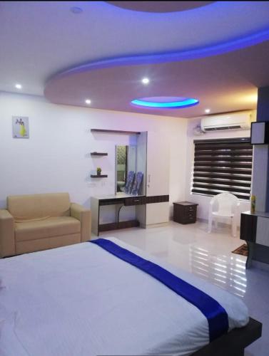 Ένα ή περισσότερα κρεβάτια σε δωμάτιο στο Crystal tower