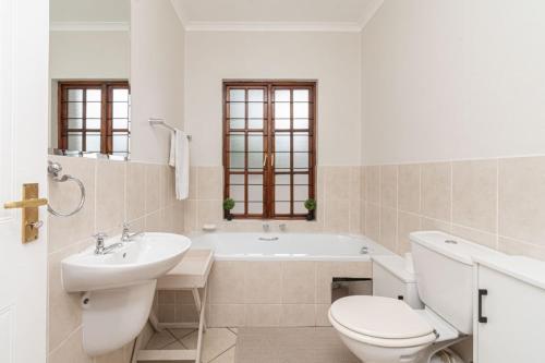 Ένα μπάνιο στο Work and vacation combined - Solar - No blackouts!