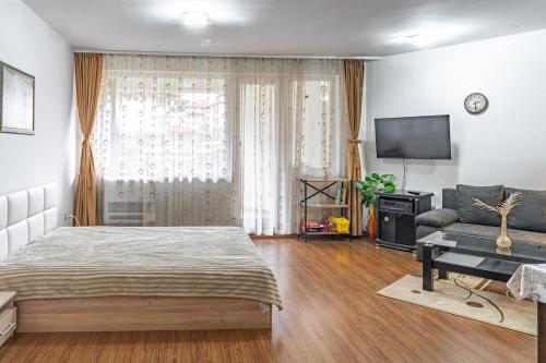 Royal Towers Mountain View