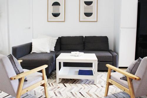 Afbeelding uit fotogalerij van Beach Side Villa Walk to Shops-Pub-Beach Newly Renovated in Byron Bay