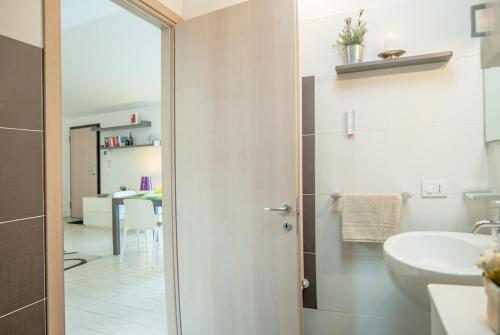 Apartment with terrace SAN FREDIANO AREA -4 people