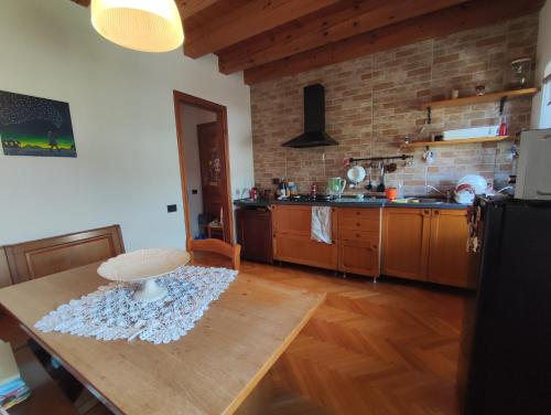 Kuchyň nebo kuchyňský kout v ubytování Torre Cà Emo, CasAmarti