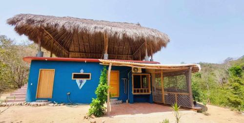 Το κτήριο όπου στεγάζεται  η παραθεριστική κατοικία