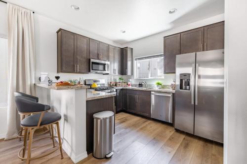 Köök või kööginurk majutusasutuses Flagstaff Mountain Town Condo