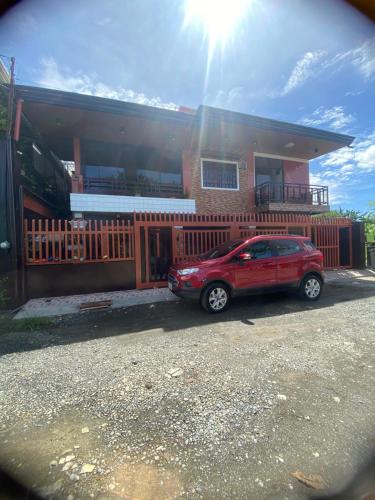 Το κτήριο όπου στεγάζεται  ο ξενώνας