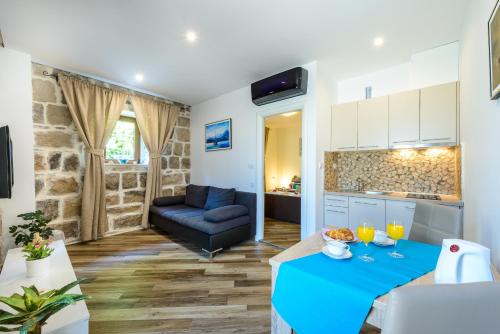 Gallery image of Apartments None and Nono in Cavtat