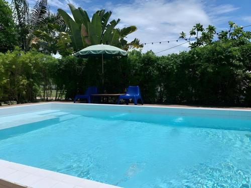 Bazén v ubytování The State Resort nebo v jeho okolí