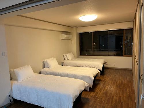 祇園四条駅から歩いて3分ベッド3台3階部分エレベーター無し