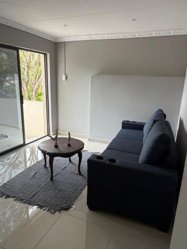 Χώρος καθιστικού στο St Lucia Safari Lodge Two Bedroom Unit