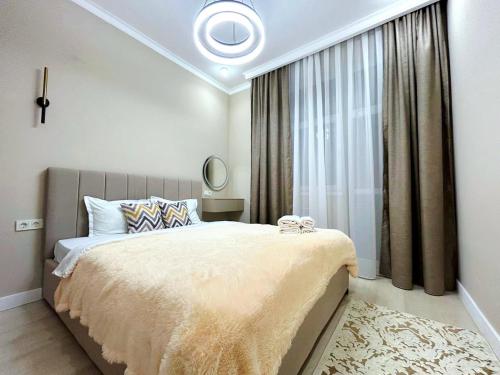 Стильная квартира с балконом в верхней части города