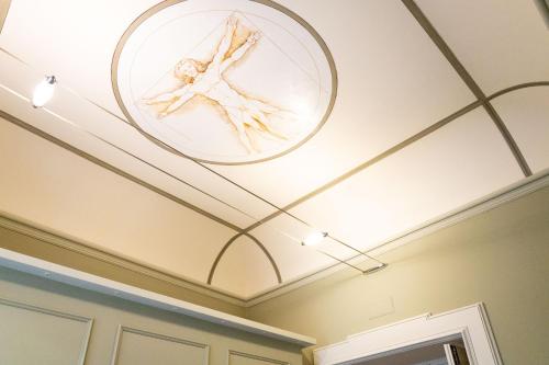 Foto sihtkohas Santa Maria Capua Vetere asuva majutusasutuse Historic Home with Frescoes near the Royal Palace galeriist