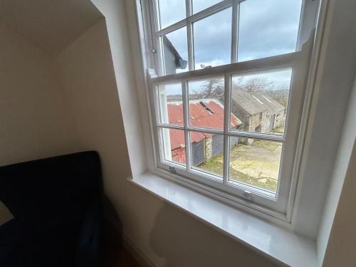 Fotografie z fotogalerie ubytování Gelli Genlas -Charming Farmhouse with Modern Twist v destinaci Synod