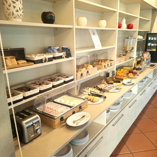 Jídlo v hotelu nebo okolí