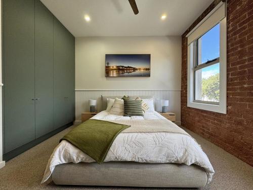 Fotografie z fotogalerie ubytování Mylan on Marine - Historic Charm, Modern Heart v destinaci Burnie