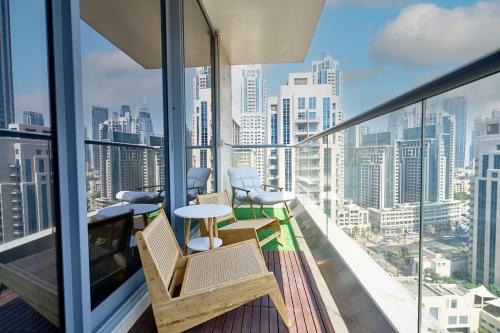 Luxury 1BR Downtown Modern Urban Stay
