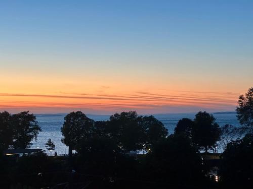 Ferienwohnung Golden Hour mit Seeblick