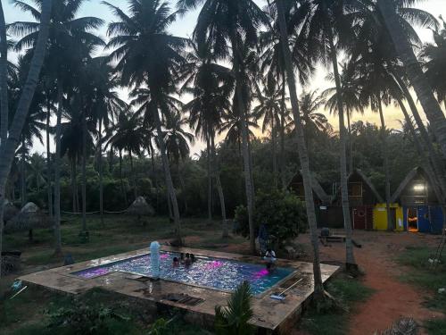 Nature Dream Resort外面的花园