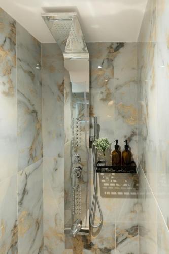 City Gem Apartment