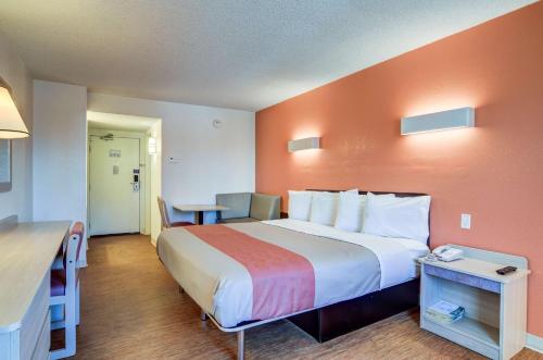 Cama o camas de una habitación en Motel 6-Greenwood Village, CO - Denver - South Tech Center