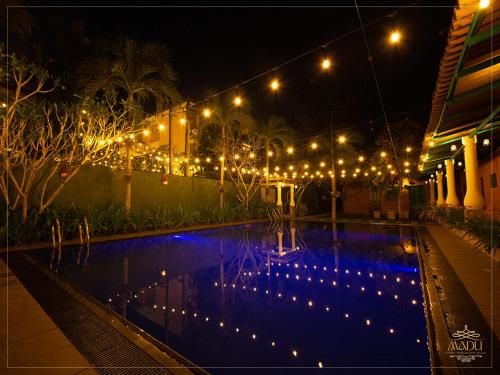 Bazén v ubytování Madu River Mountain Villa nebo v jeho okolí