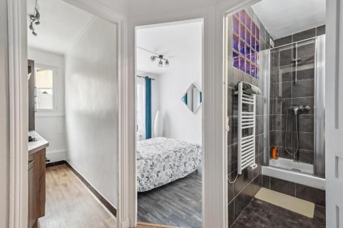 Paris Elegant 1BR, AC, Metro 2min, Montparnasse Tower