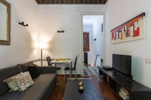 153 - AB Casanova Duplex-Apartment