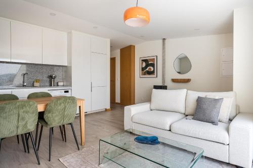 Sunny one bedroom apartment