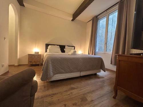 Unforgettable Stay Heart of Bordeaux Historical City Center