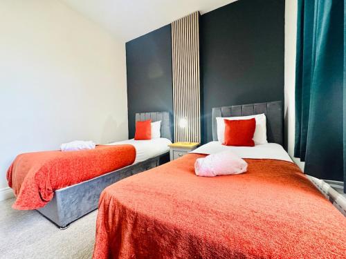 3 bedroom High Ceiling Flat with Seaview photo 5