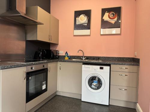 3 bedroom High Ceiling Flat with Seaview photo 15