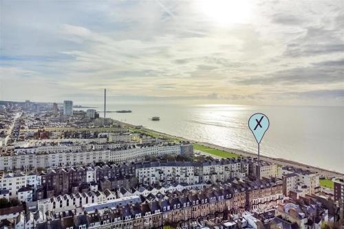 3 bedroom High Ceiling Flat with Seaview photo 6