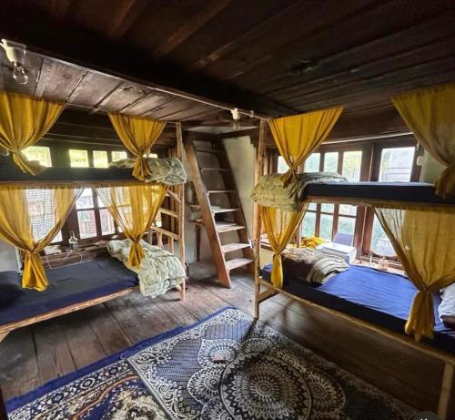 Postel nebo postele na pokoji v ubytování Magic moments homestay