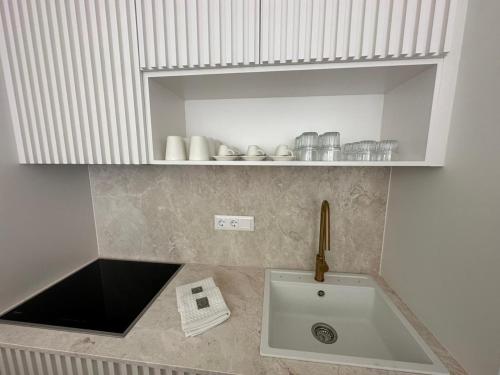 Koupelna v ubytování Gialova Hills 8