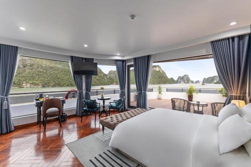 Χώρος καθιστικού στο Aqua Luxury Cruise by AHG